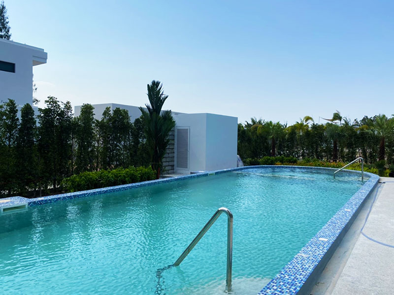 swimming pool bangkok